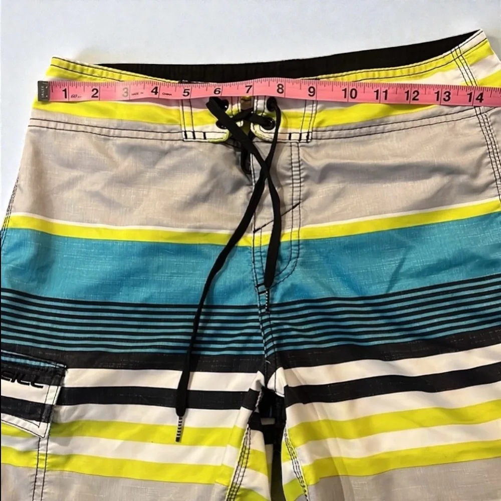 O’Neil board shorts‎